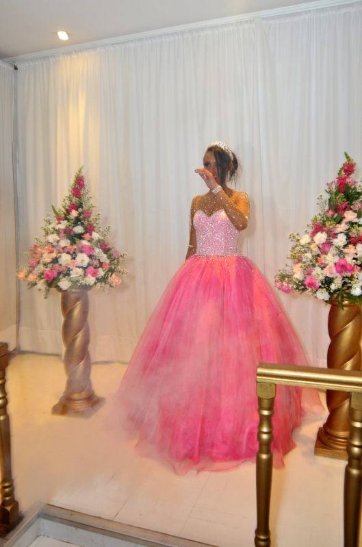 Buffet para Debutantes Barato na Cabuçu - Espaço para Debutantes